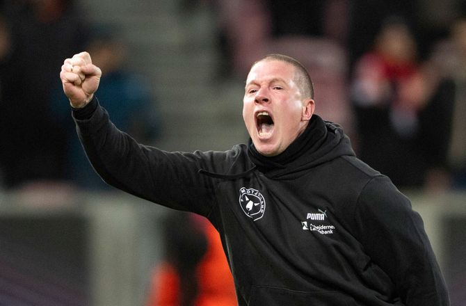 Europa League -Mike Tullberg fremhæver spillerne: Voldsom bedrift