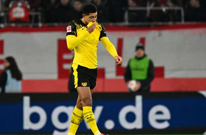 Bundesliga -Bellingham så rødt i underholdende Dortmund-deler