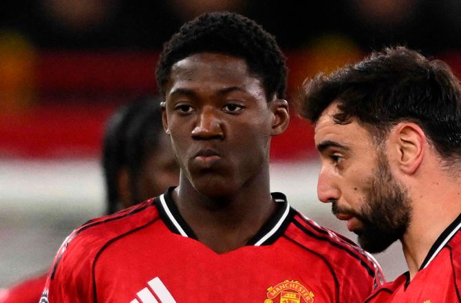 Premier League -Mainoo tilbage for United - Chelsea uden Pedro