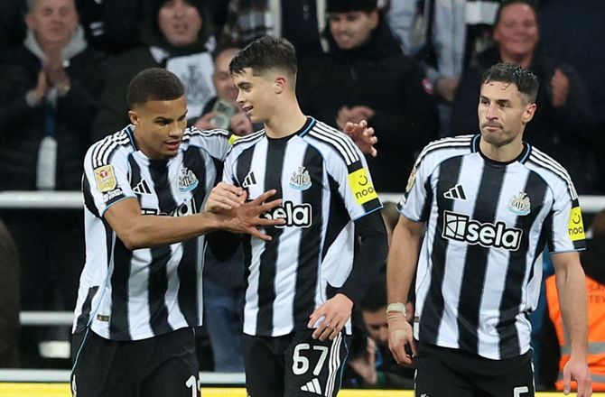 Carabao Cup -Lewis Miley blev Newcastle-helt i tillægstiden