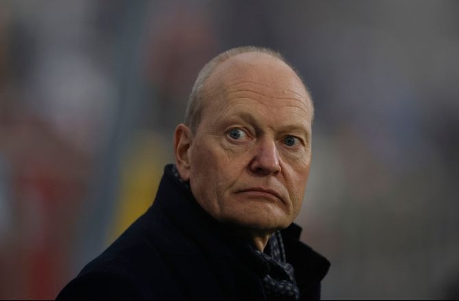 Ekstraklasa -Niels Frederiksen om dansk landstrænerjob: Man ved aldrig