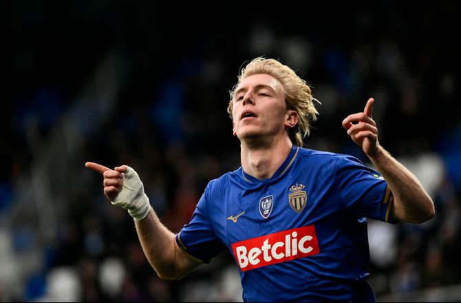 Coupe de France -Holdkammerat roser Biereth: Haft en svær periode 