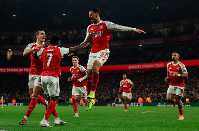 Carabao Cup -Arsenal er semifinaleklar efter stort straffedrama