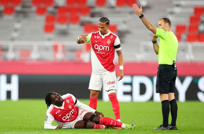 Ligue 1 -Mohammed Salisu har ødelagt korsbåndet 