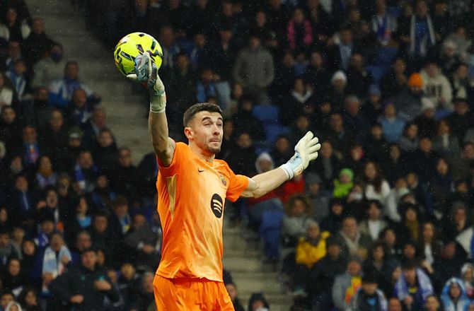 La Liga -Joan Garcia leverede mirakler: Barca snød Espanyol til sidst