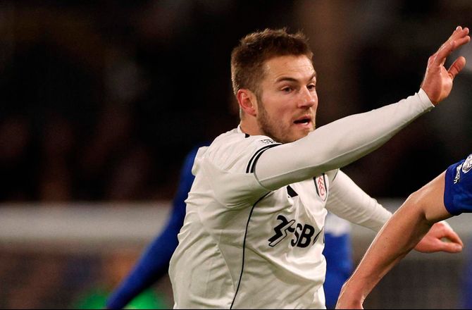 Premier League -Joachim A. tilbage på bænken for Fulham