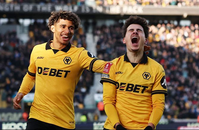 International -Wolverhampton udlejer brasiliansk back