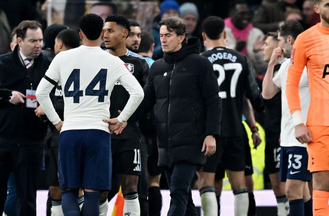 FA Cup -Spurs og Villa straffet for tumult