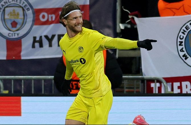 Norge Eliteserien -Sky: Celtic forhører sig om Kasper Høgh