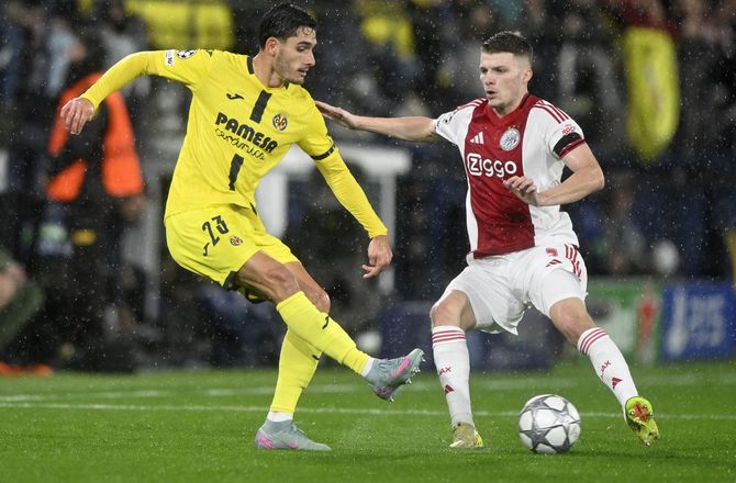 Serie A -Medie: Serie A-klub jagter Anton Gaaei