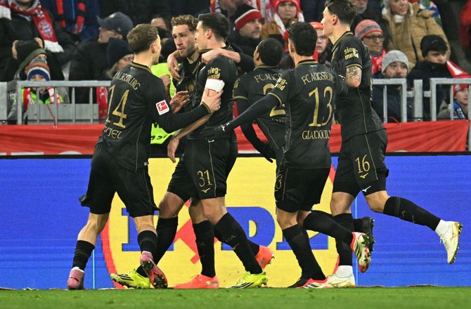 Bundesliga -Fræk hælscoring grundlagde Augsburg-sejr