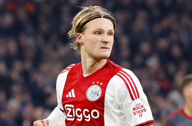 Træningskampe -Ajax er uden Dolberg i Neestrup-test