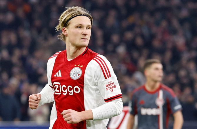 International -Efter kasse: Dolberg tilbage i startopstillingen