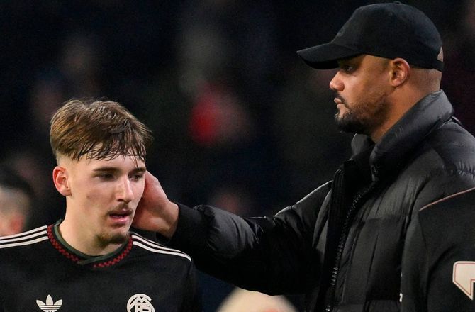 Bundesliga -Kompany forsvarer Karl: Hvad skal jeg så sige til Olise og Diaz?