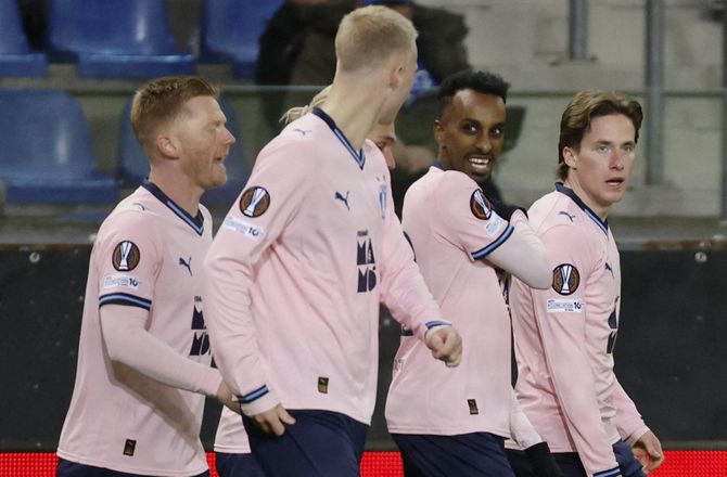 Allsvenskan -Officielt: Malmö hyrer Bodø-assistent