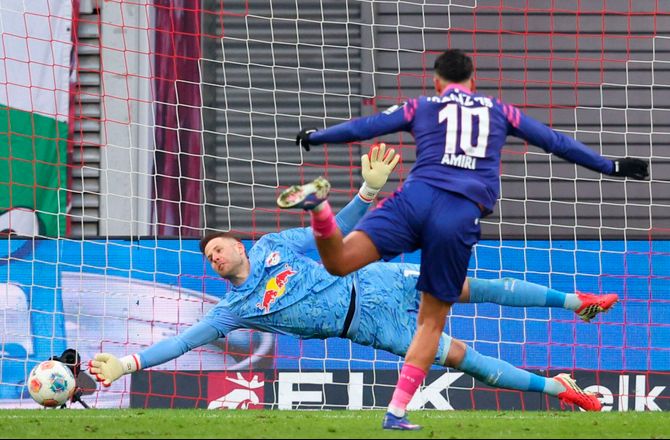 Bundesliga -To straffespark: Amiri sparkede Mainz over stregen