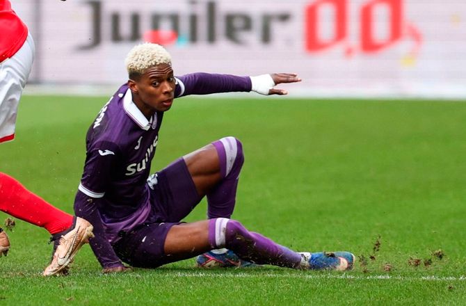 Premier League -Sunderland snupper Anderlecht-stjerne