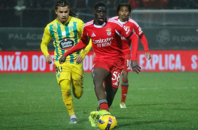 Primeira Liga -Benfica giver lang kontrakt til ung Bah-konkurrent