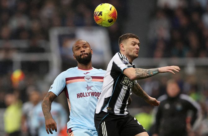 Premier League -Trippier freder Howe: Tager det fulde ansvar