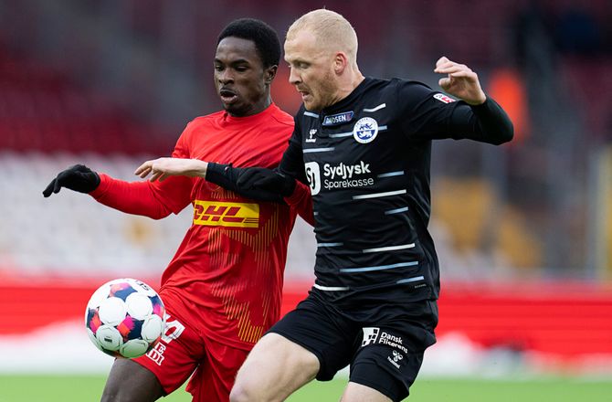 3F Superliga -Simon Wæver forlænger med Sønderjyske