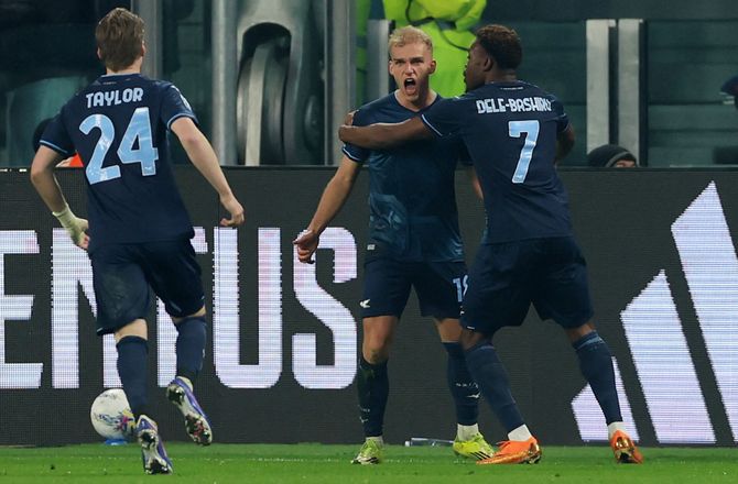 Serie A -Isaksen glipper matchvinderhæder i sidste sekund mod Juve