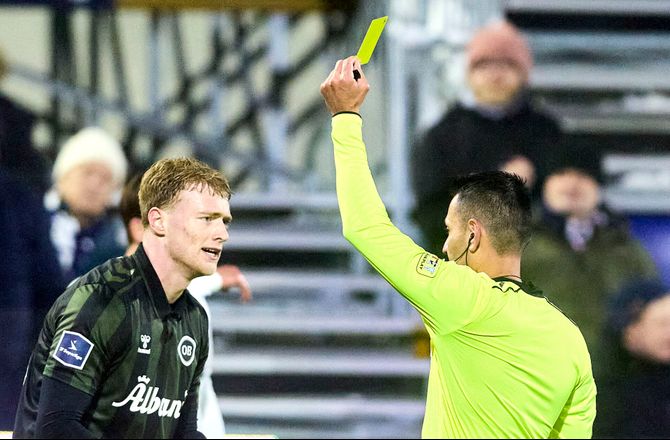 3F Superliga -Zorniger kritiserer Askou: Totalt unødvendigt