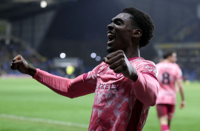 Championship -Norwich-chef jubler: Toure lærer af Haaland og Lukaku