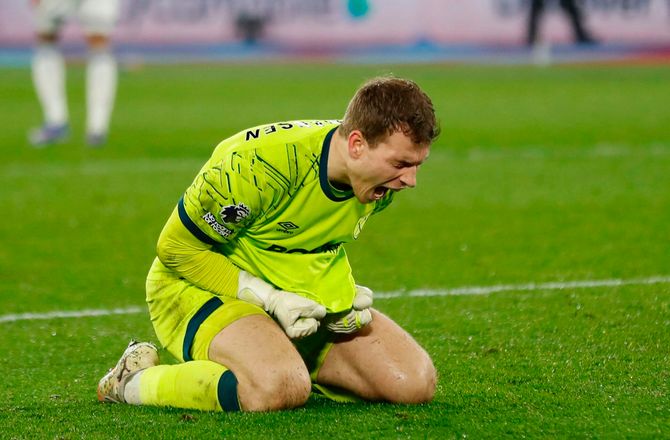 Premier League -Mads Hermansen blomstrer: Ligner førstevalget