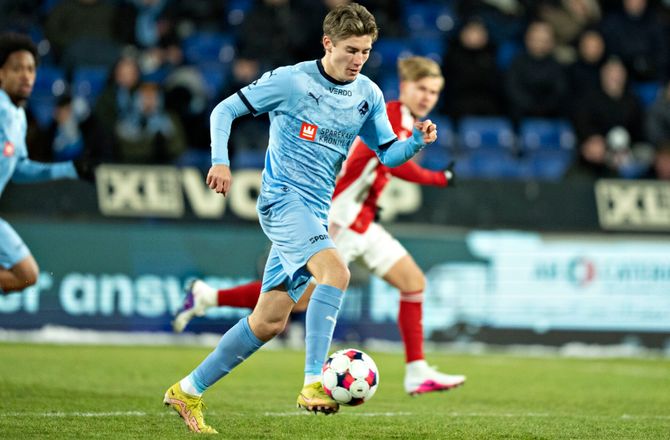 3F Superliga -Themsen i startelleveren: Kan mærke at jeg vokser
