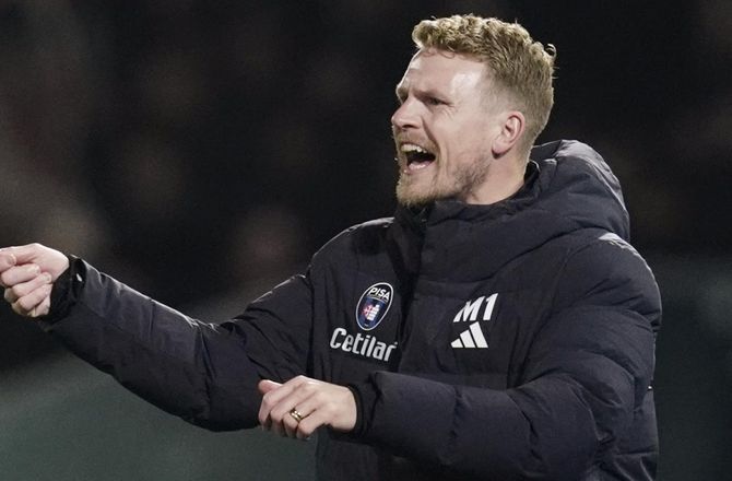 Serie A -Elendigt pointsnit: Pisa fyrer Oscar Hiljemark