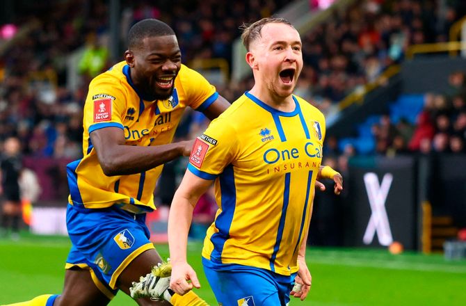 FA Cup -Mansfield-helt med strålende frisparksmål: Arbejdet hele ugen