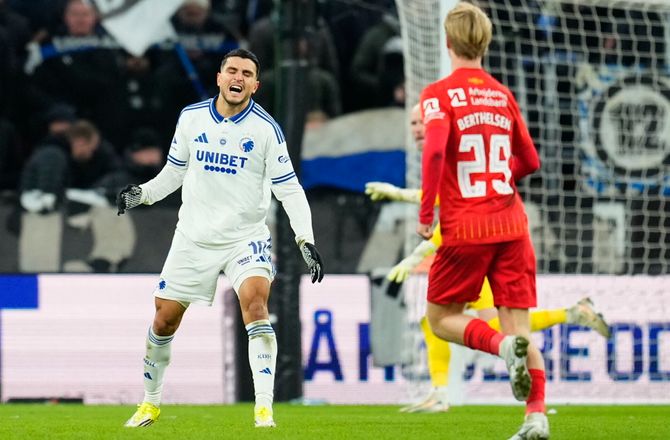 3F Superliga -Gigantisk krise: FCK smeltede sammen mod FCN
