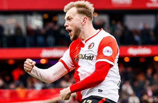 Æresdivisionen -Tengstedt blev helten for Feyenoord