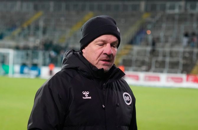 3F Superliga -Zorniger raser: Kunne have skiftet 11 mand ud