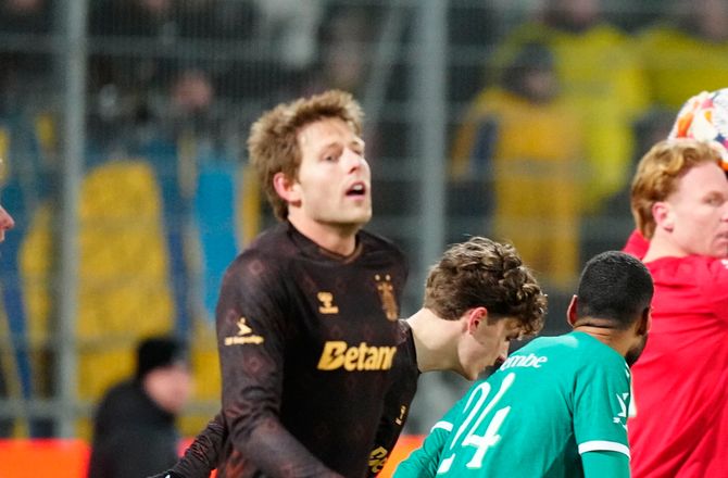 3F Superliga -Vallys uenig med Villadsen: Forkert at tale om guld