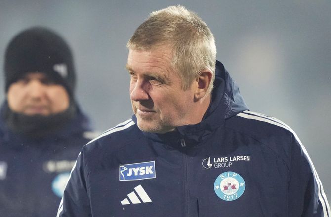 3F Superliga -Kent Nielsen sår tvivl om straffespark: Det er tyndt