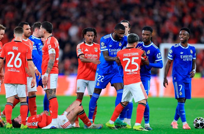 Champions League -Benfica afviser racisme: Real-spillerne kunne ikke høre det