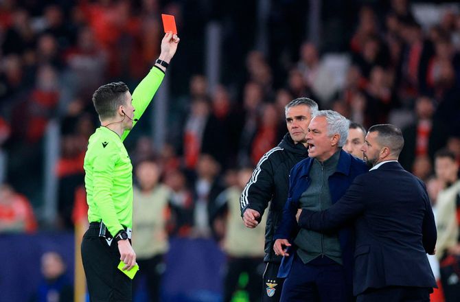 Primeira Liga -Benfica appellerer 'unfair' Mourinho-karantæne