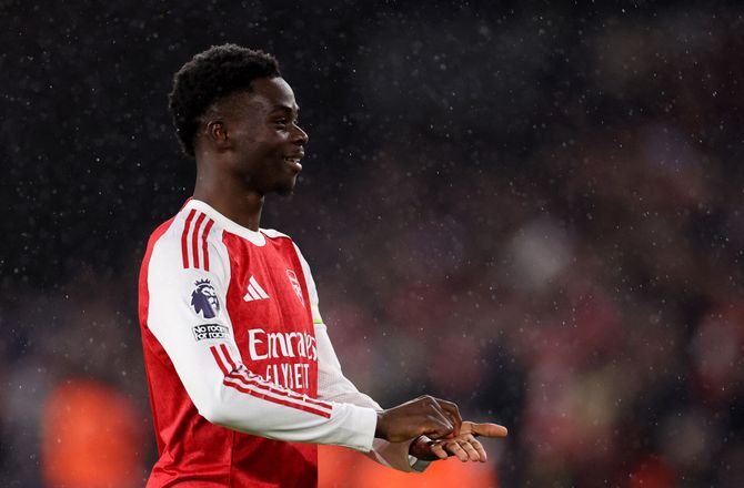 Premier League -Saka jubler: Vil vinde alle trofæer