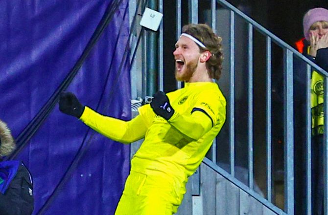Pokal -Klar til landsholdet: Høgh bombede videre