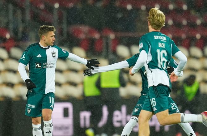 3F Superliga -Drama i Farum: Vejle leverede kæmpe comeback