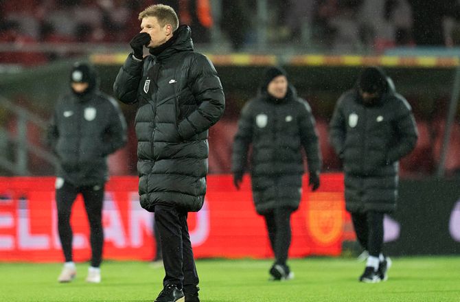 3F Superliga -Frustreret FCN-chef: Skyller to point ud i lokummet