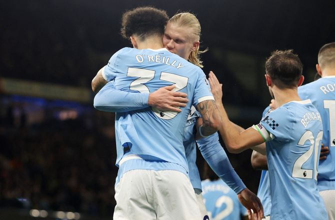 Premier League -City ånder Arsenal i nakken