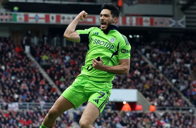 Premier League -Fulhams mexicaner dukkede Sunderland