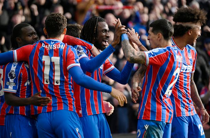 Premier League -Palace knækkede Wolves' ti mand til allersidst 