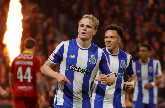 Primeira Liga -Froholdt hædres som MVP