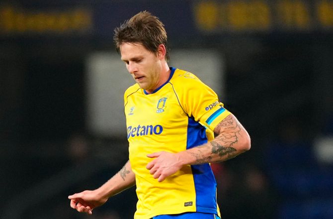 3F Superliga -Vallys og Brøndby i problemer: Vi er pisseufarlige