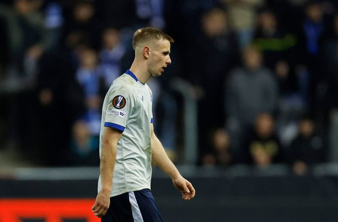 Europa League -Drømmemål og lussing: Genk videre efter bizar kamp