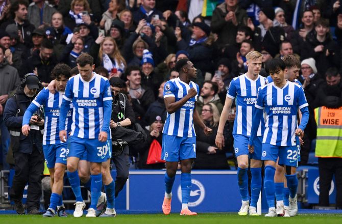 Premier League -Brighton nedlagde Forest efter hæsblæsende kvarter