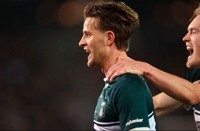 3F Superliga -Carstensen blev AGF-helt: Jeg har vel to gode aktioner